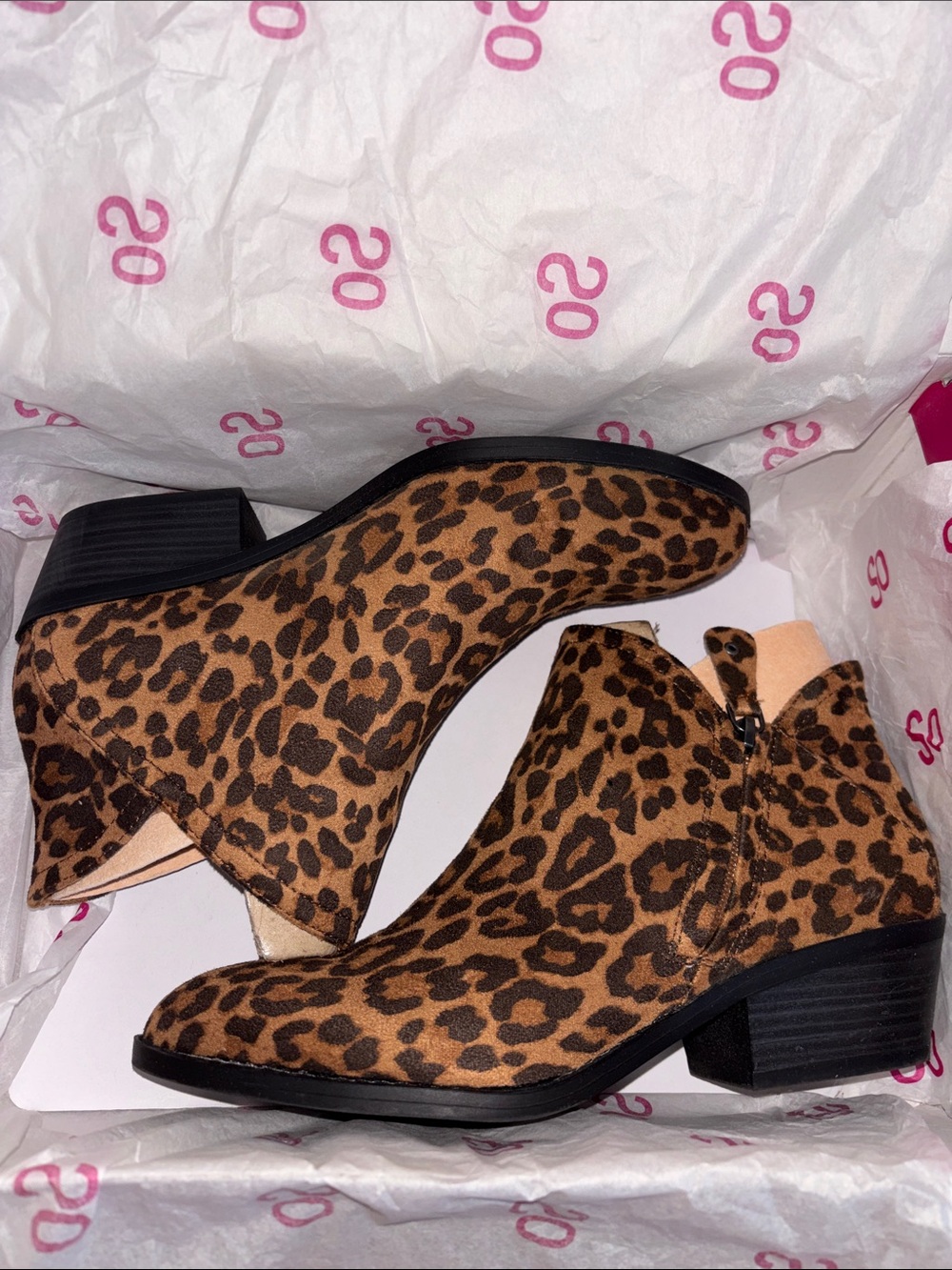 SO Leopard Print Angelfish Memory Foam Ankle Boots Womens Size 9